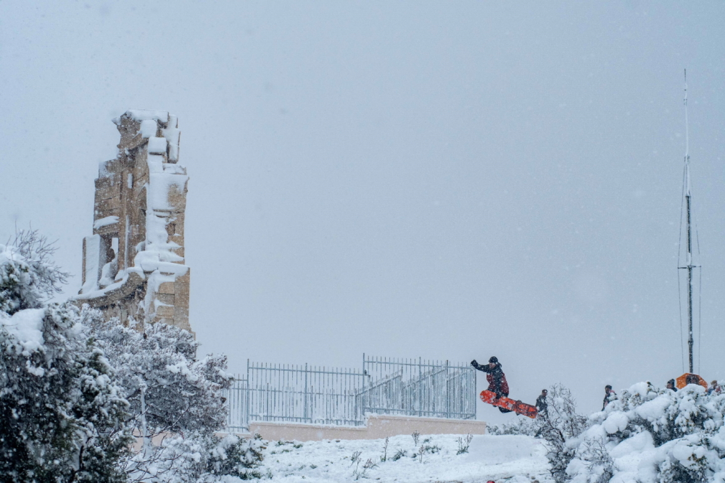 Snowboard στην Ακρόπολη