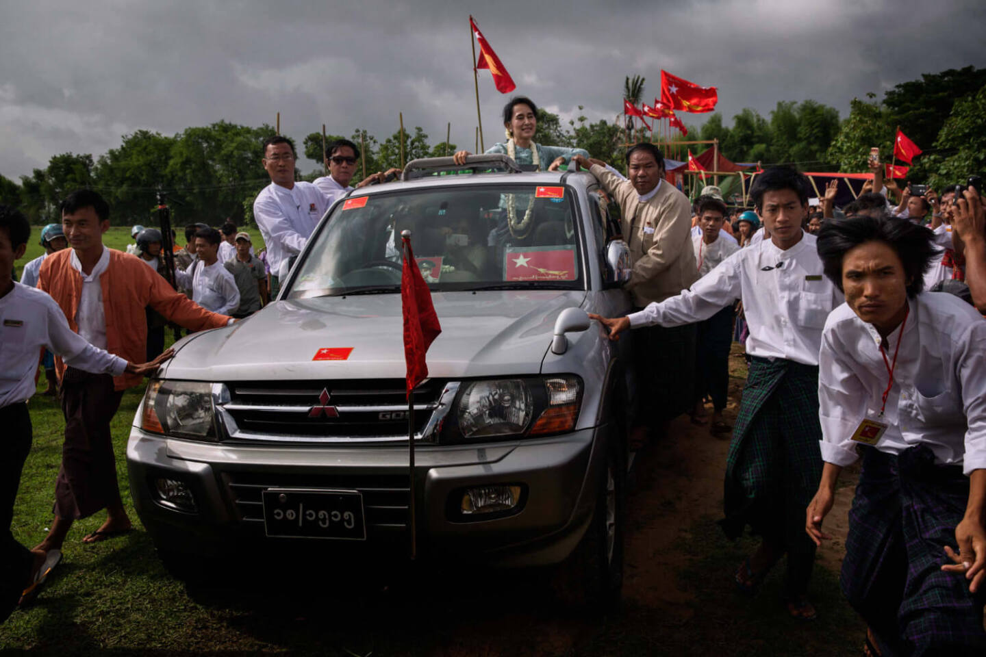 Μιανμάρ, Adam Dean