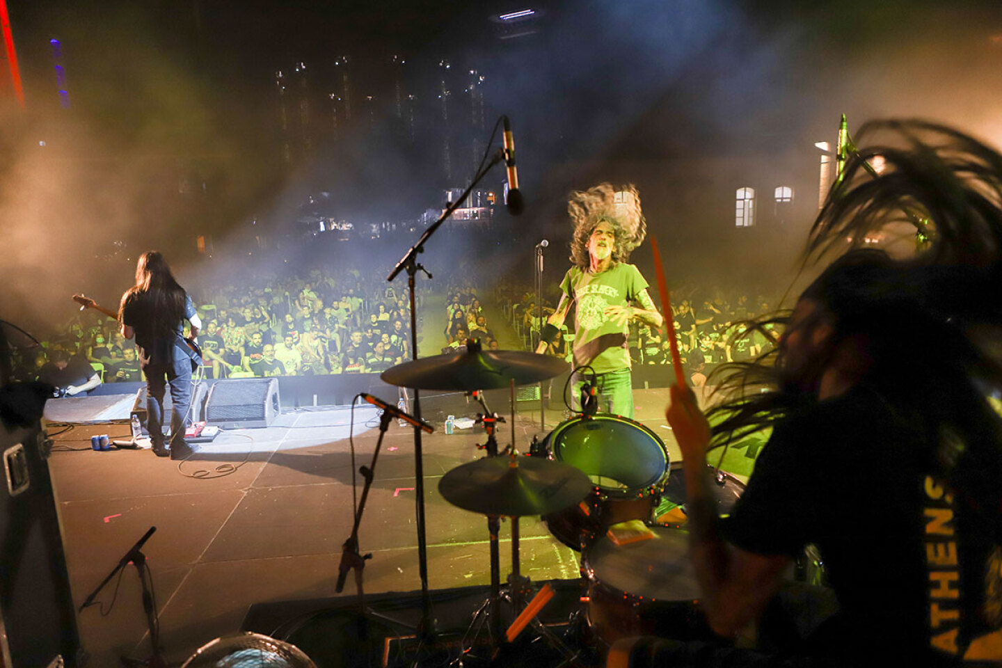 Στιγμιότυπο από τη sold out συναυλία των Nightstalker στην Τεχνόπολη