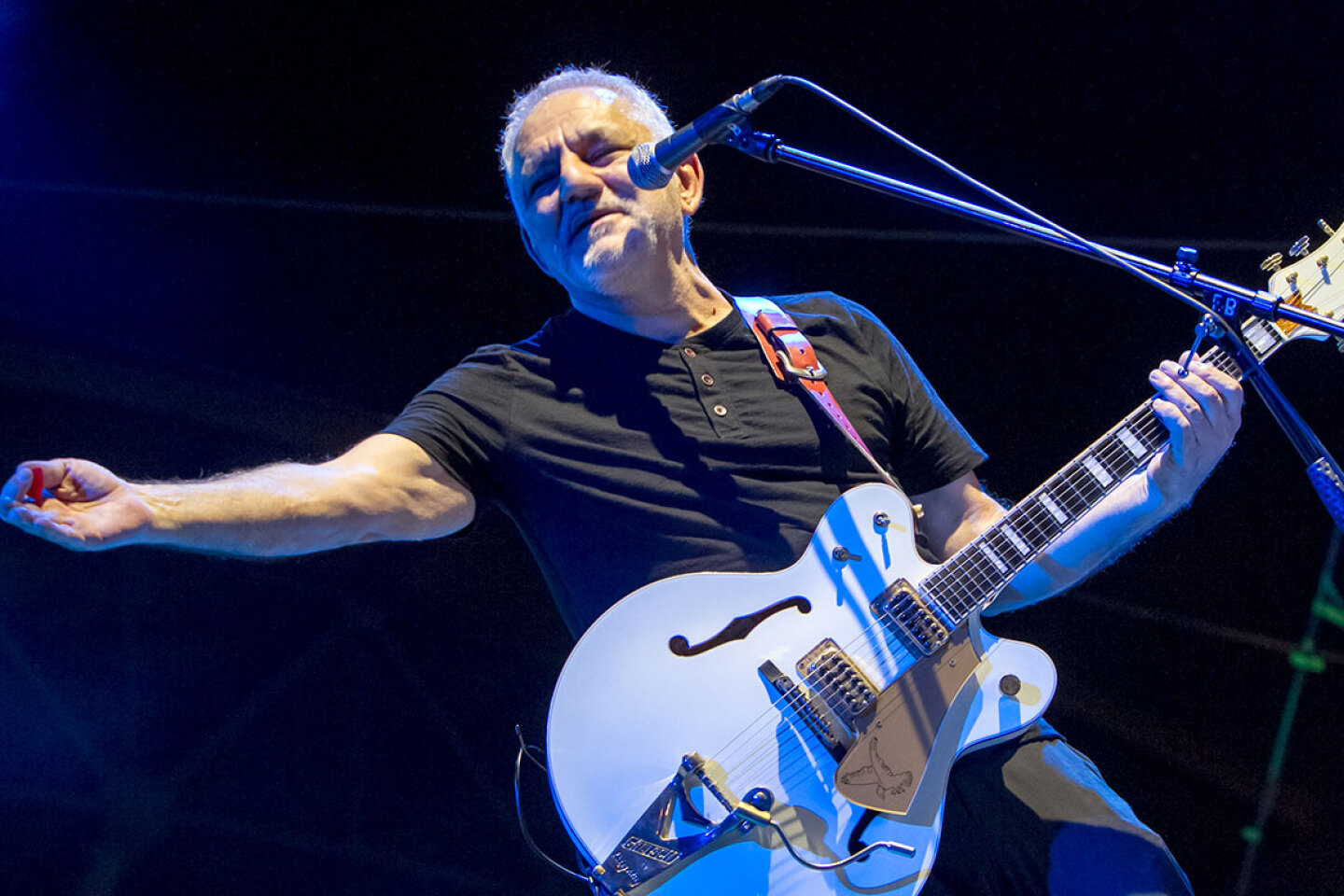 Στιγμιότυπο από τη συναυλία των Νίκου Πορτοκάλογλου, Στάθη Δρογώση, Αγάπη Διαγγελάκη, Βύρωνα Τσουράπη