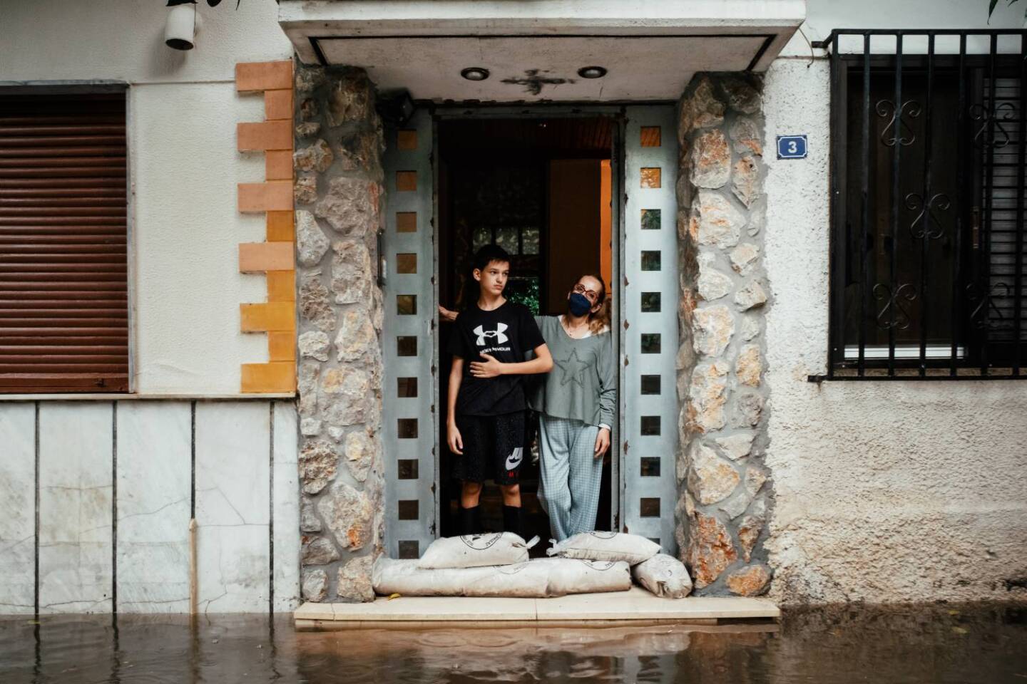 Κακοκαρία «Μπάλλος»: Οι πλημμύρες του Κολωνού από τον φωτογράφο Θοδωρή Ρήγο