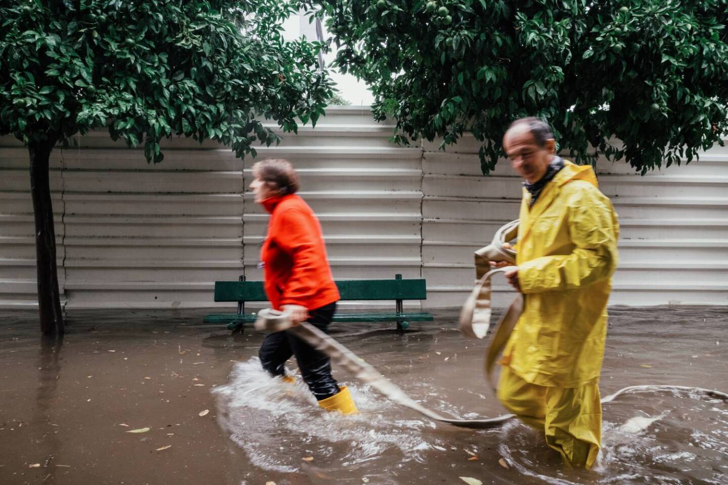 Κακοκαρία «Μπάλλος»: Οι πλημμύρες του Κολωνού από τον φωτογράφο Θοδωρή Ρήγο