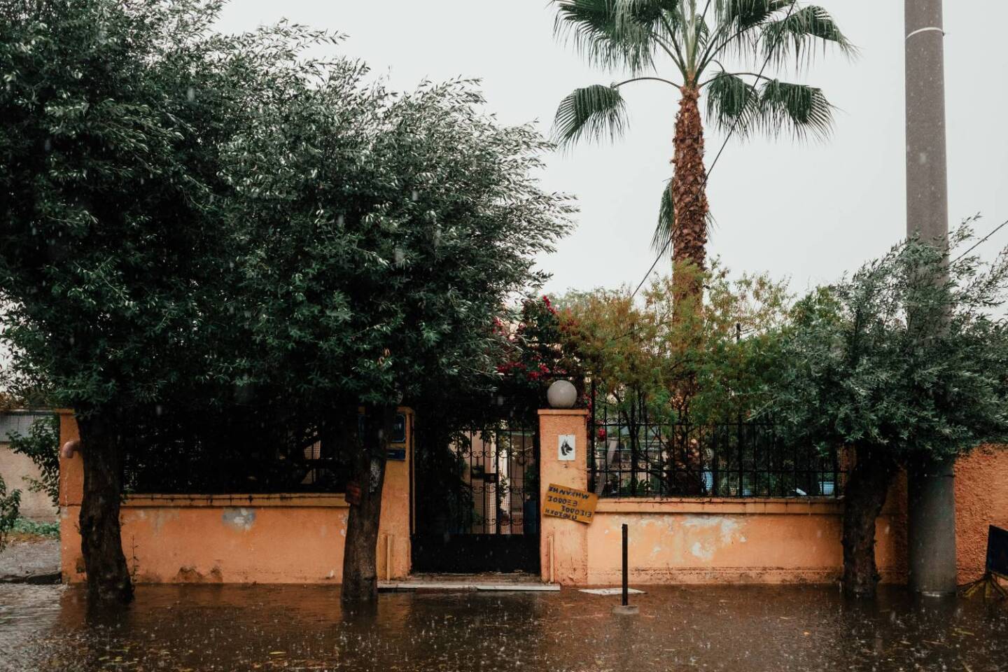 Κακοκαρία «Μπάλλος»: Οι πλημμύρες του Κολωνού από τον φωτογράφο Θοδωρή Ρήγο