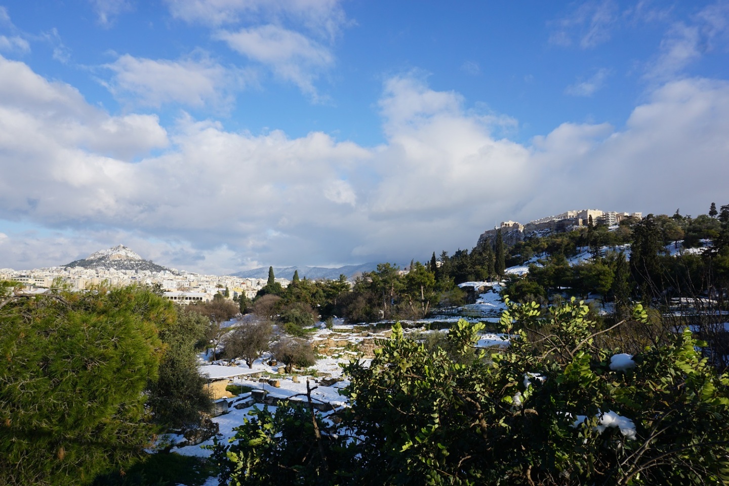 Λυκαβηττός και Ακρόπολη. 