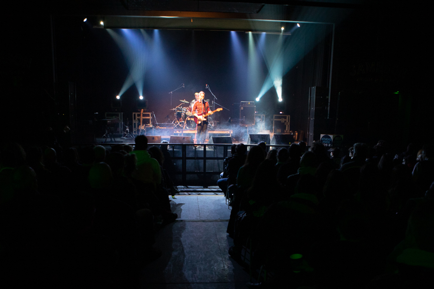 Το συγκρότημα Deuce σε συναυλία στη σκηνή του Gagarin στο Gimme Shelter Film Festival