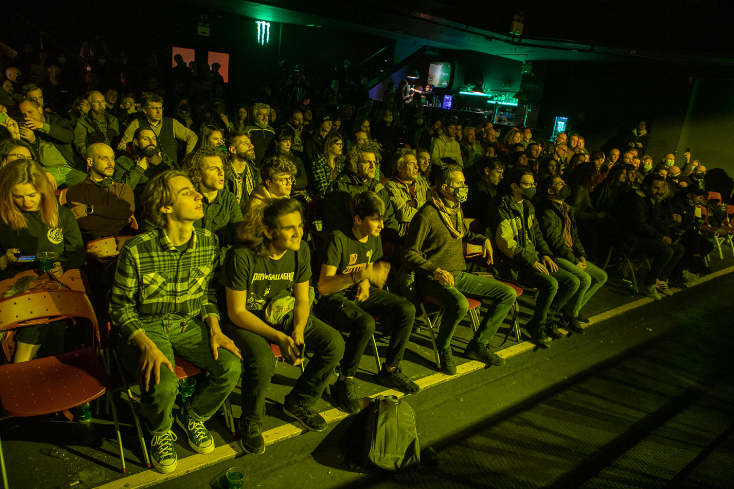 Θεατές σε προβολή ντοκιμαντέρ