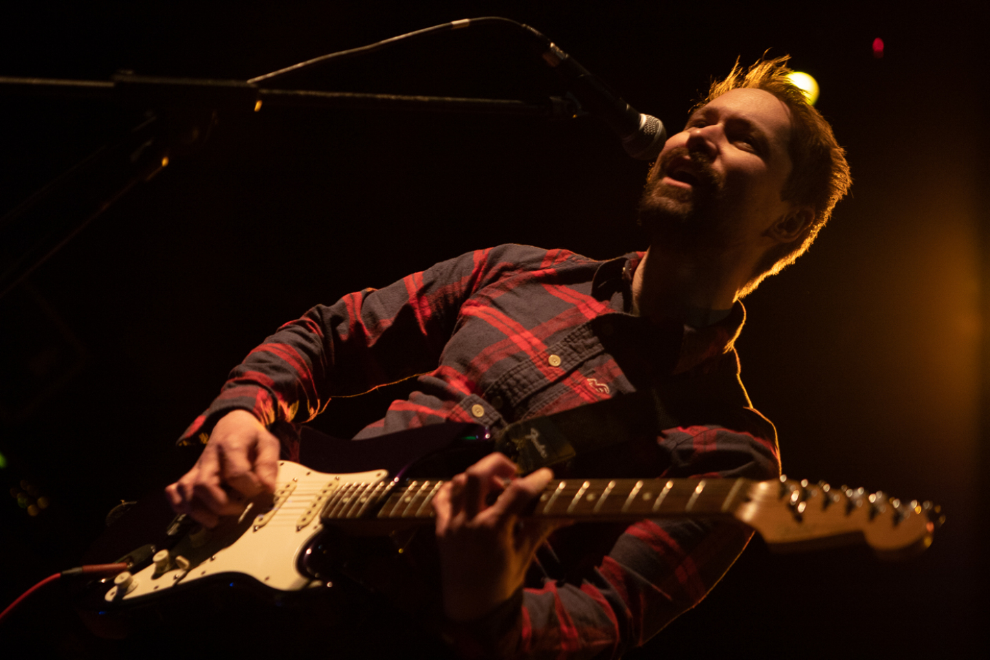 Το συγκρότημα Deuce σε συναυλία στη σκηνή του Gagarin στο Gimme Shelter Film Festival