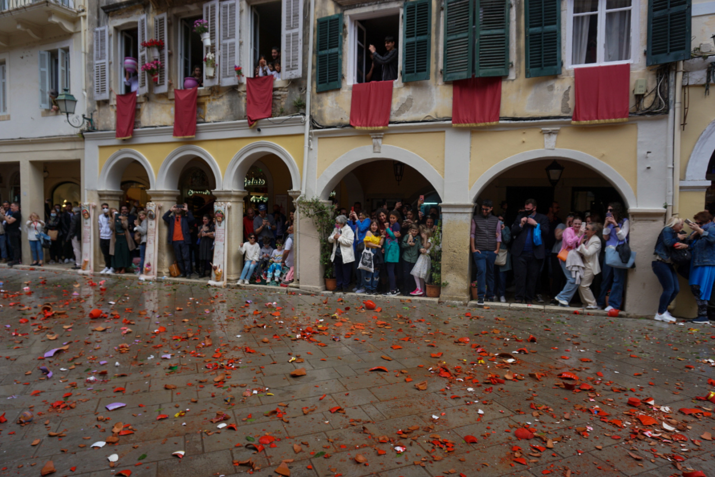 Κέρκυρα - Σπάσιμο Μπότηδες - Πάσχα 2022
