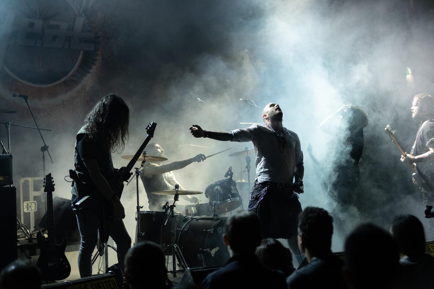 Στιγμιότυπο από τη συναυλία των Lazy Man's Load στην Αθήνα, στο Gagarin 205