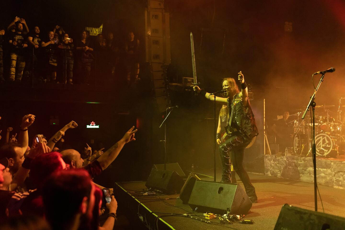 Στιγμιότυπο από τη συναυλία των Ensiferum στην Αθήνα