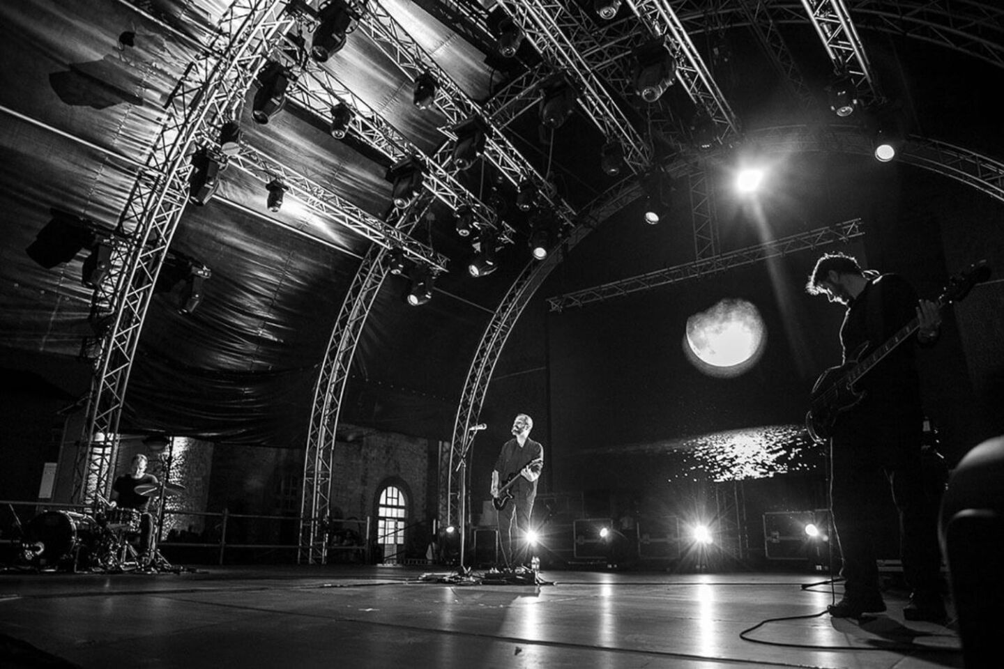 Cigarettes After Sex στην Αθήνα: 30 εικόνες από τη συναυλία