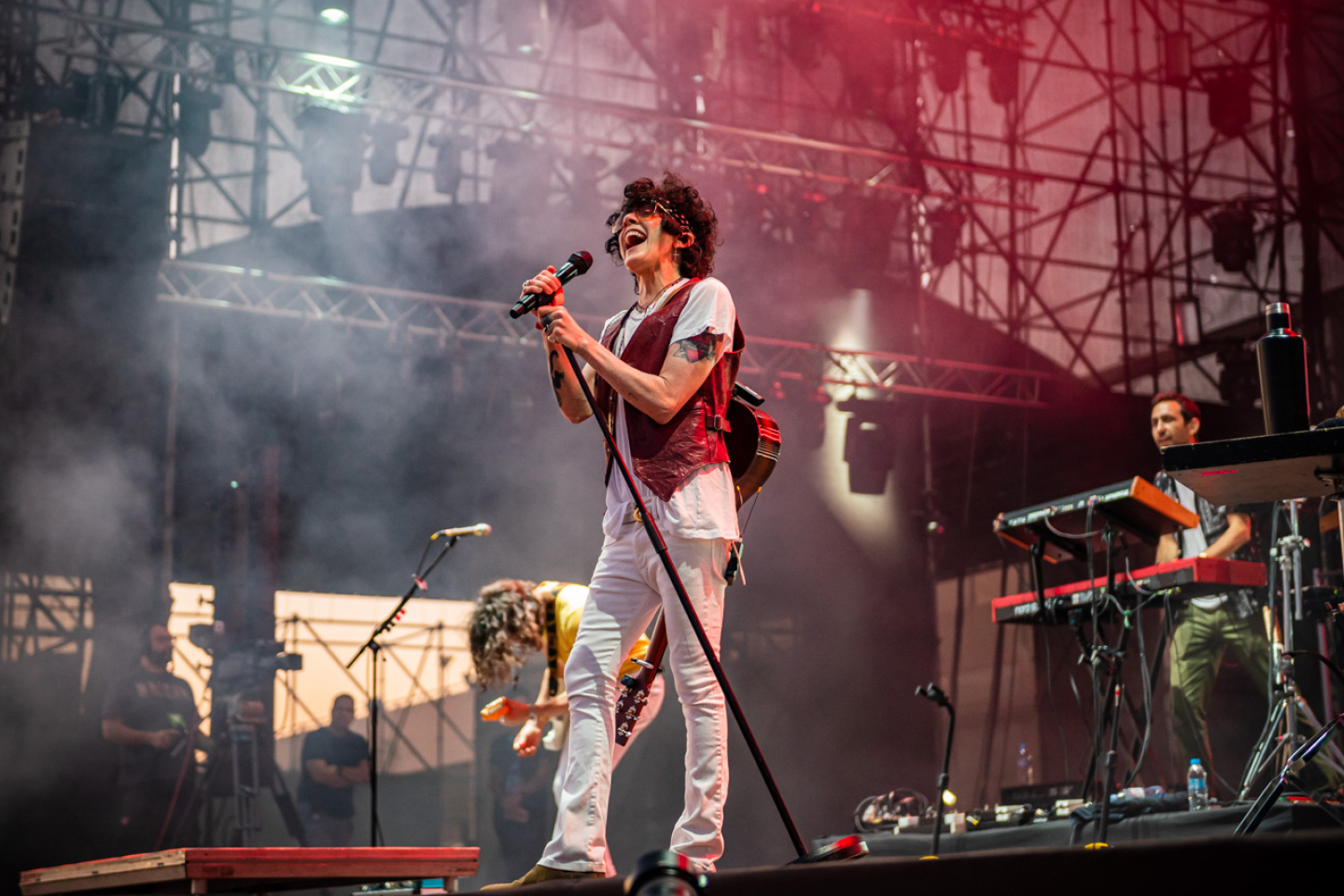 Φωτορεπορτάζ από την εμφάνιση των London Grammar, LP, Hooverphonic, D3lta, Daphne & The Fuzz στο φεστιβάλ Release Athens 2022, στην Πλατεία Νερού.