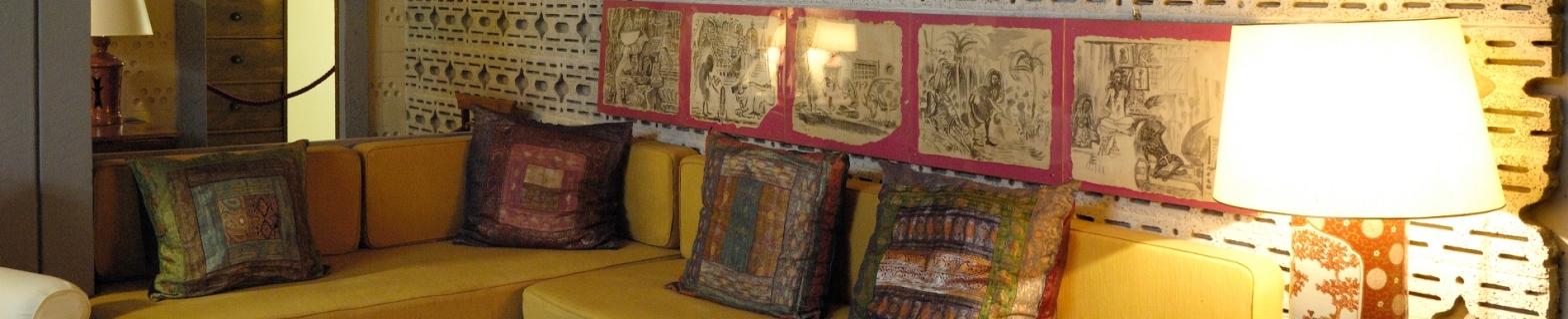 To εσωτερικό στο σαλόνι του Νίκου Χατζηκυριάκου Γκίκα