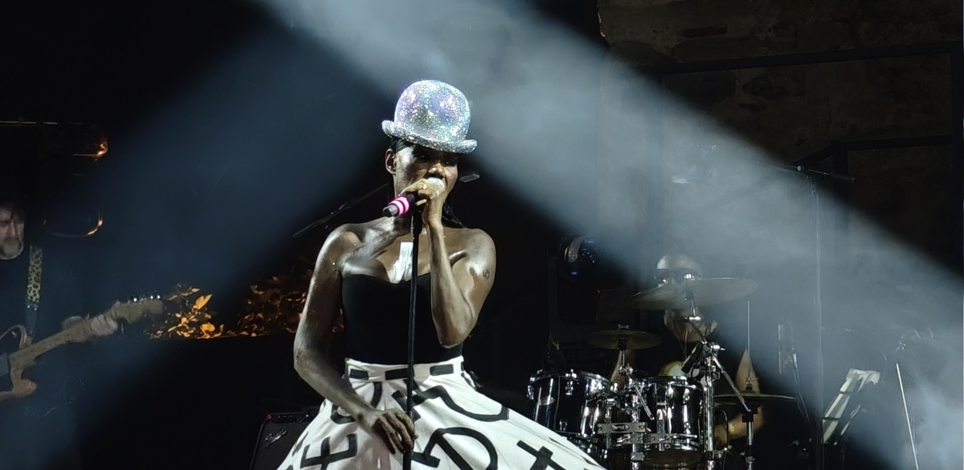 Η Grace Jones στον Λόφο της Σάνης