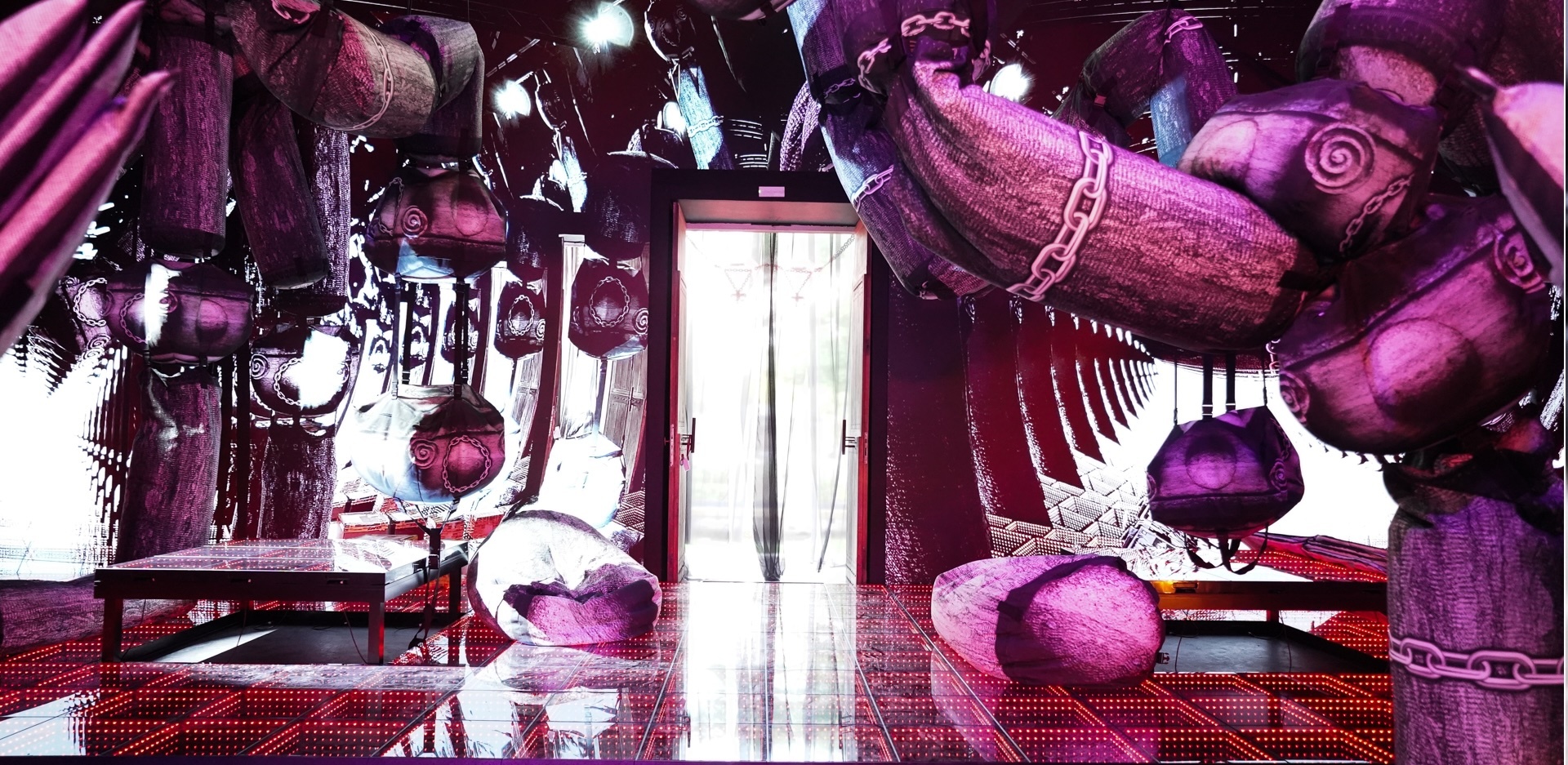 Arte Biennale Βενετίας 2026: Στις χαμηλές συχνότητες της τέχνης