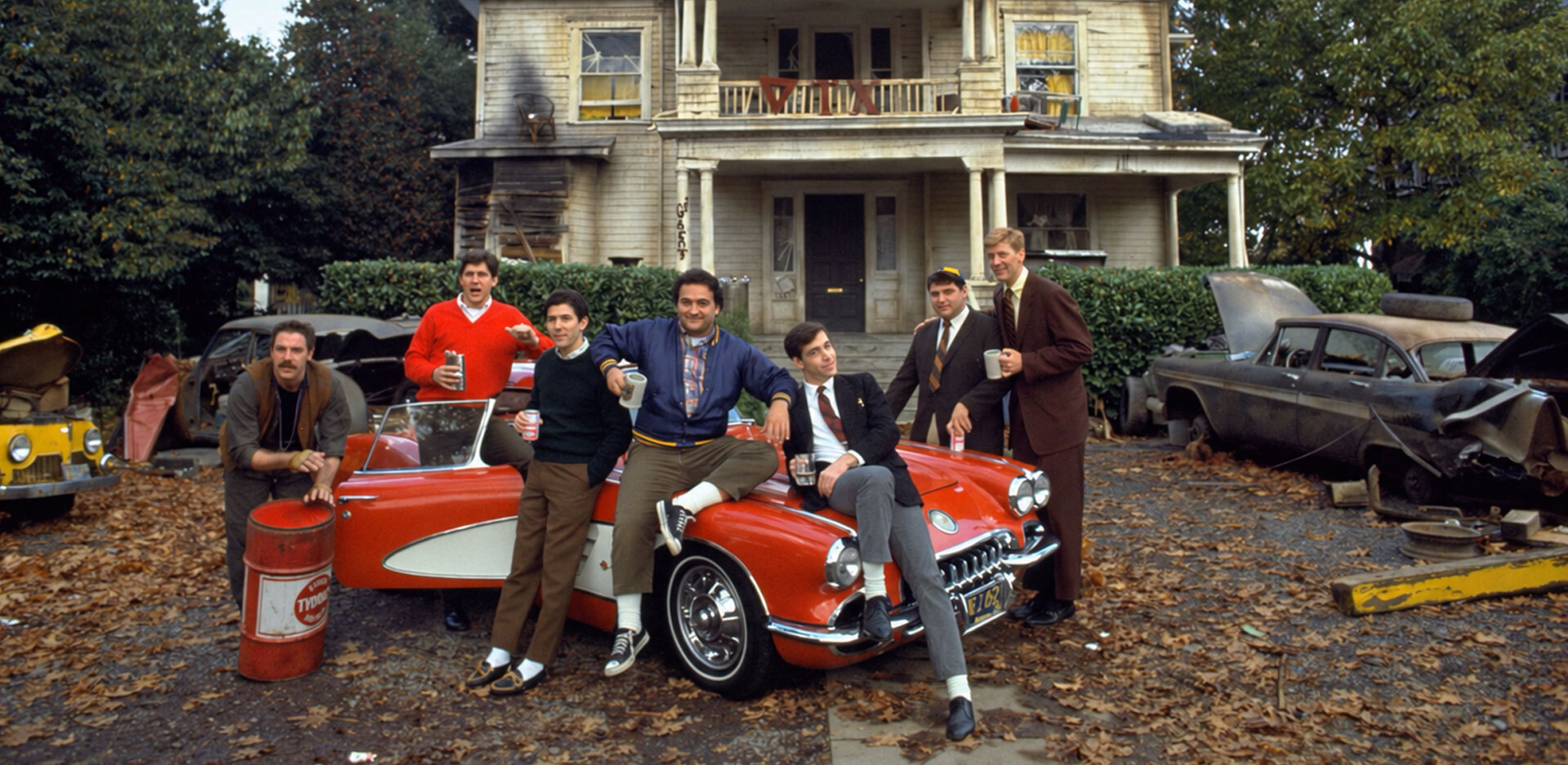 Ένα τρελό... τρελό θηριοτροφείο | National Lampoon’s Animal House (1978) | ΔΤΧ vs ΩΘΠ