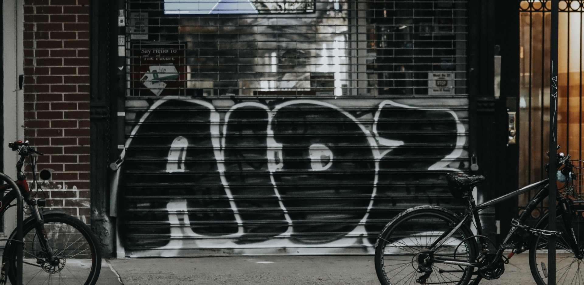 Aκατάλληλο: Περί aids και άλλων δαιμονίων