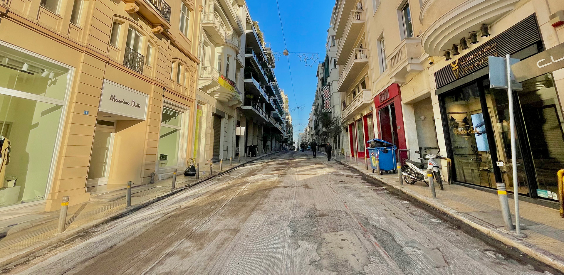 Σπάνιες εικόνες από την πολύβουη οδό Σκουφά στο Κολωνάκι