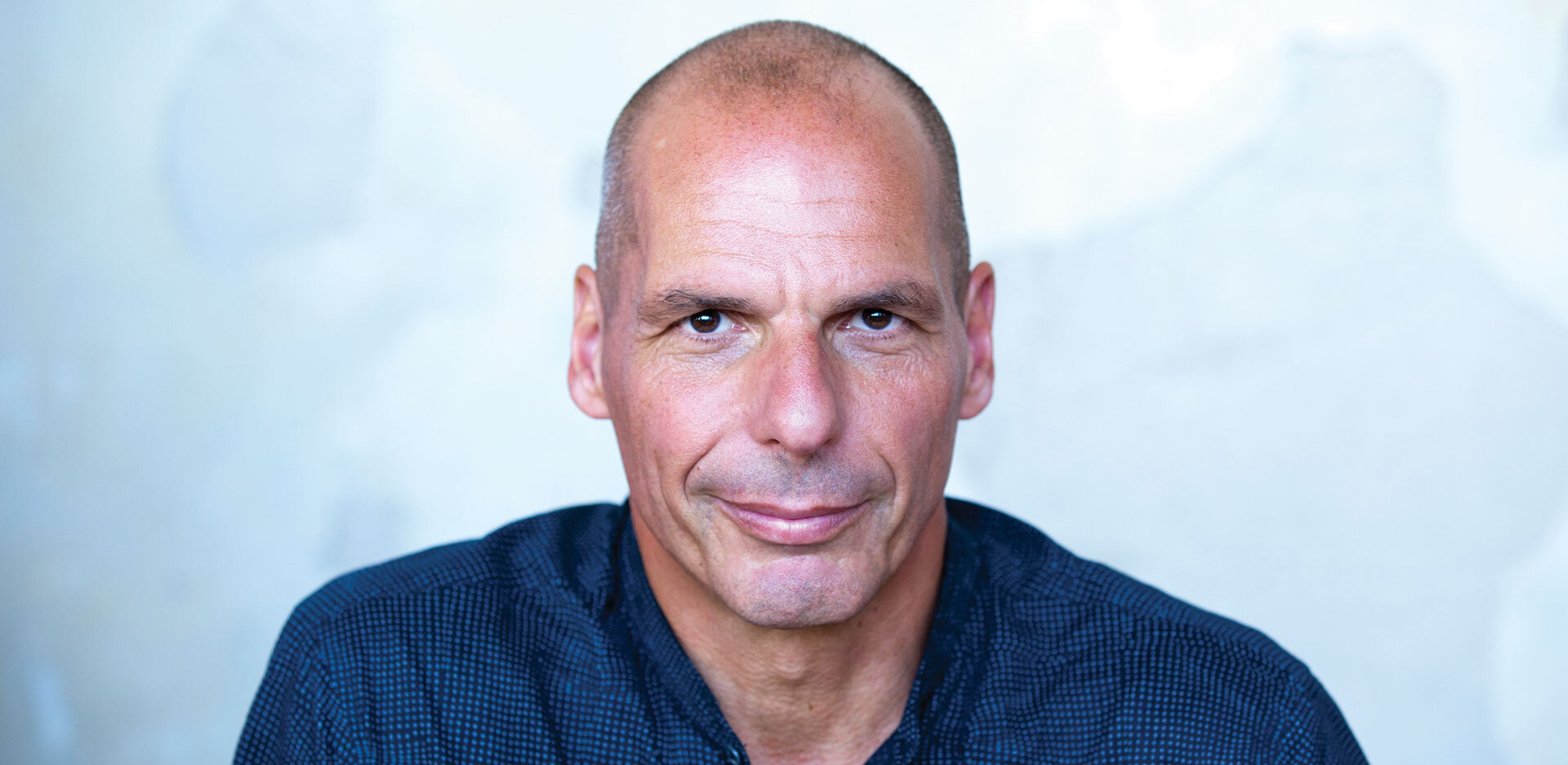 Εκλογές 2023 - Γιάνης Βαρουφάκης: Συνέντευξη του Γραμματέα του Μέρα25 στην Athens Voice