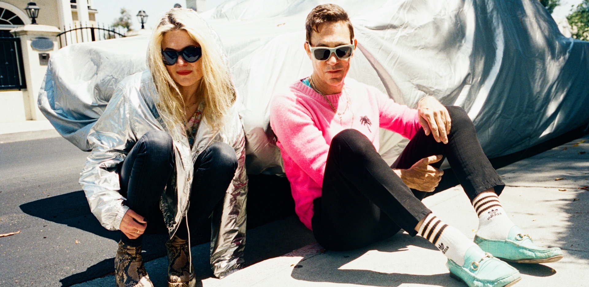 The Kills: Αποκλειστική συνέντευξη με την Alison Mosshart και τον Jamie Hince στην Athens Voice για το νέο τους άλμπουμ «God Games», τη μουσική και τη ζωή τους.