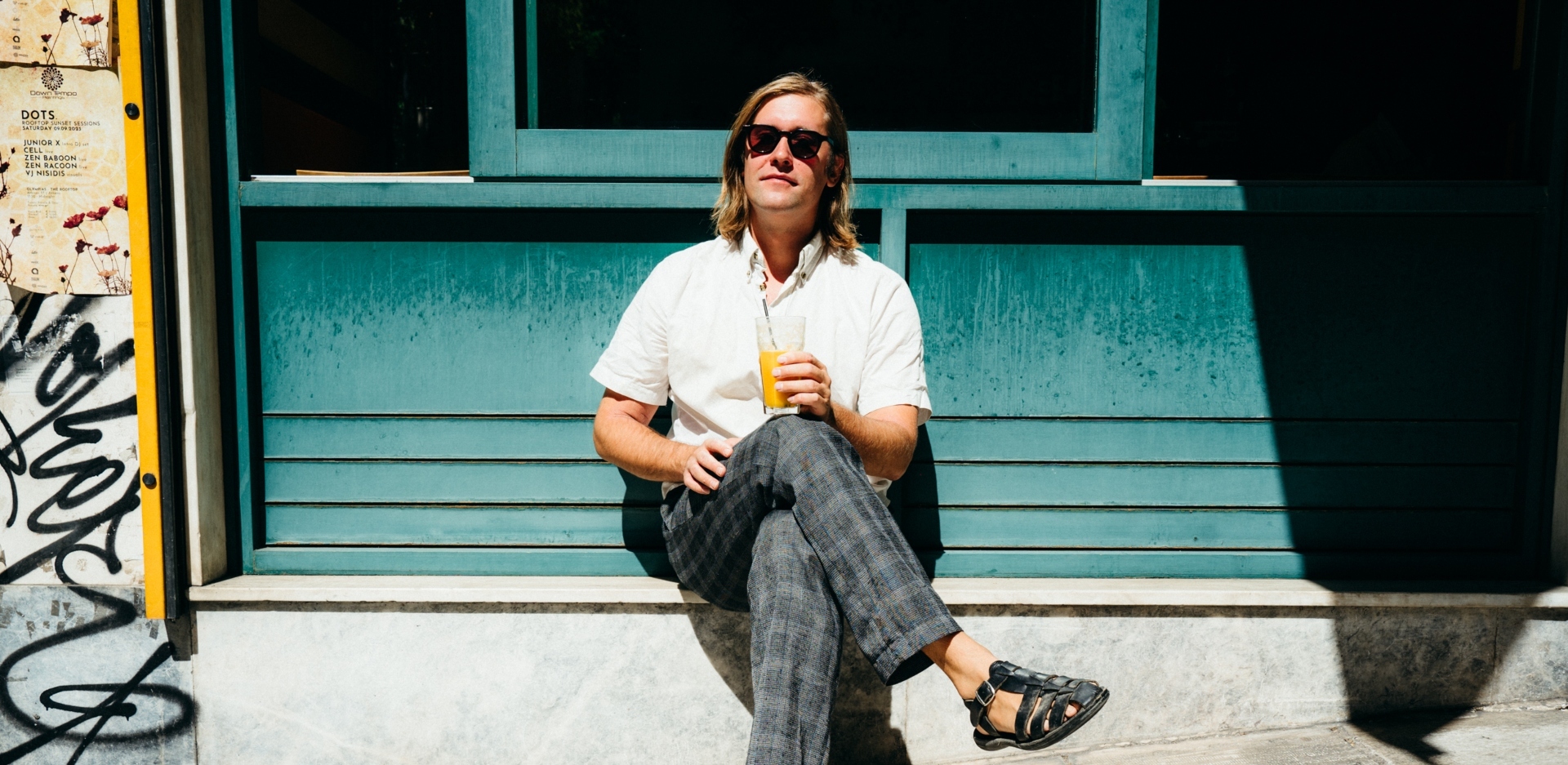 Ο τραγουδοποιός Jaakko Eino Kalevi μιλάει στην Athens Voice για τη μετακόμισή του από τη Φινλανδία στην Ελλάδα και το άλμπουμ «Chaos Magic» που εμπνεύστηκε από τη ζωή στην Αθήνα.