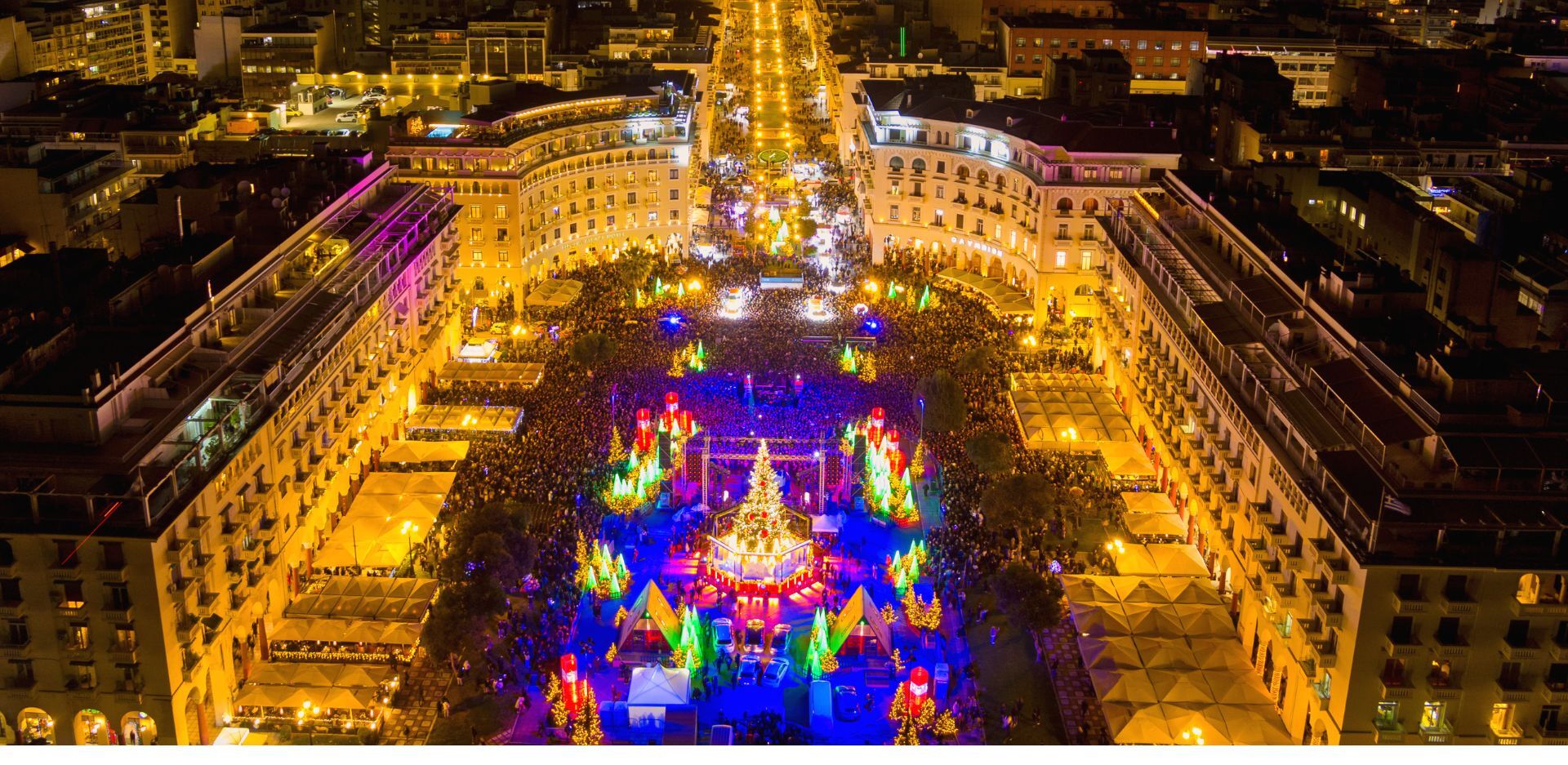 Αθήνα και Θεσσαλονίκη φόρεσαν τα γιορτινά τους και περιμένουν τα Χριστούγεννα