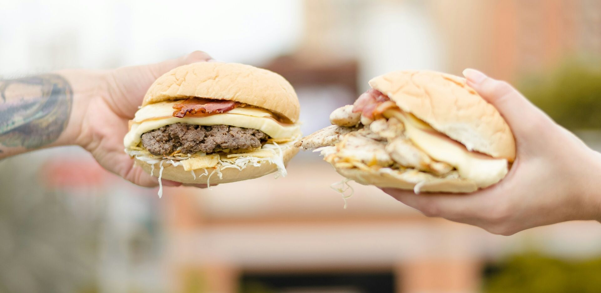 12 στέκια στην Αθήνα για street food