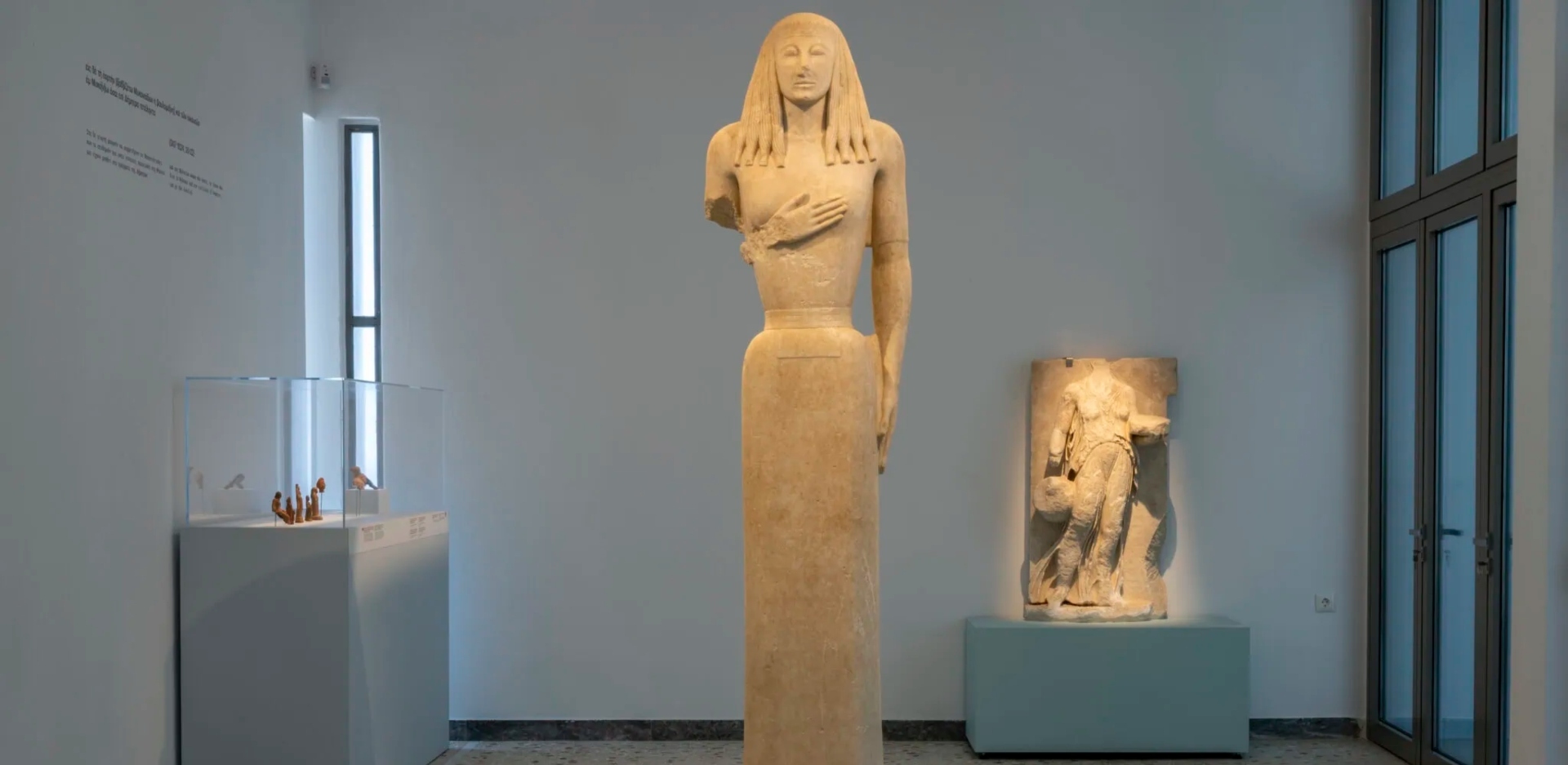 Η Κόρη επιστρέφει στη Σαντορίνη