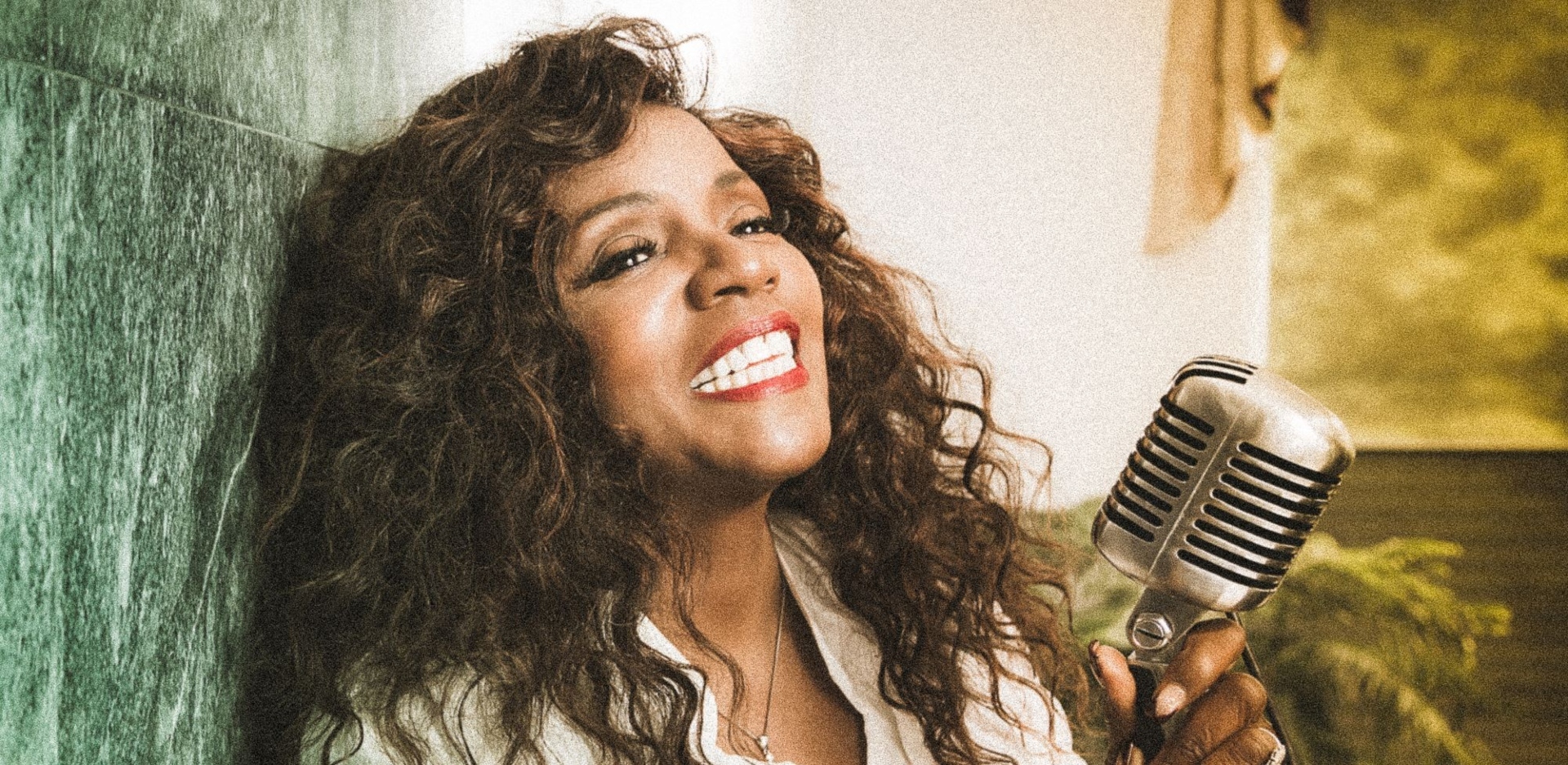 Γκλόρια Γκέινορ: Συνέντευξη με την τραγουδίστρια για την disco, τη μουσική και τη ζωή της, πριν τη συναυλία της στο Sani Festival, το Σάββατο 26 Ιουλίου.