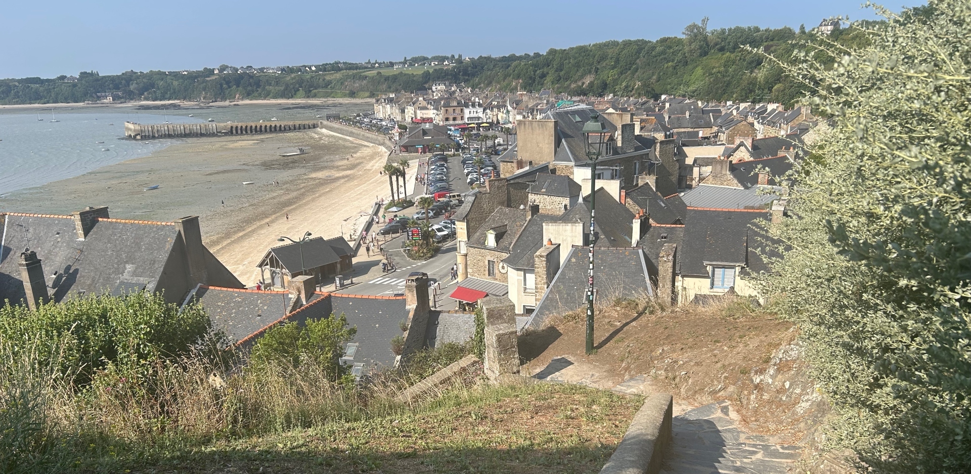 Αύγουστος στη βόρειο Γαλλία, επεισόδιο 1ο: Βρετάνη - Σμαραγδένια Ακτή