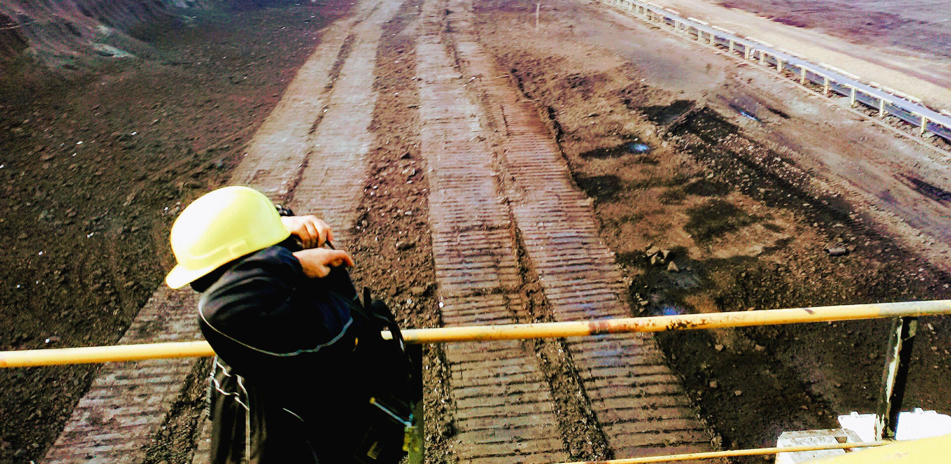 Ο Μελαγχολικός Εργάτης, μια σπουδαία έρευνα του Άρη Ασπρούλη για το βίωμα των μεγάλων αλλαγών