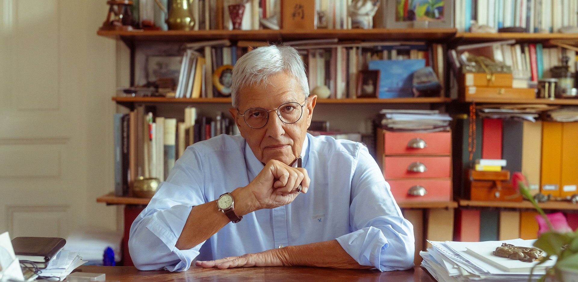 Τάσος Γιαννίτσης: Απρόβλεπτες σκέψεις για τον χρόνο και την οικονομία