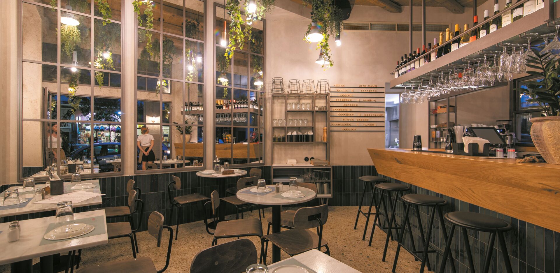 10 στάσεις για τις βόλτες σου στο Κουκάκι