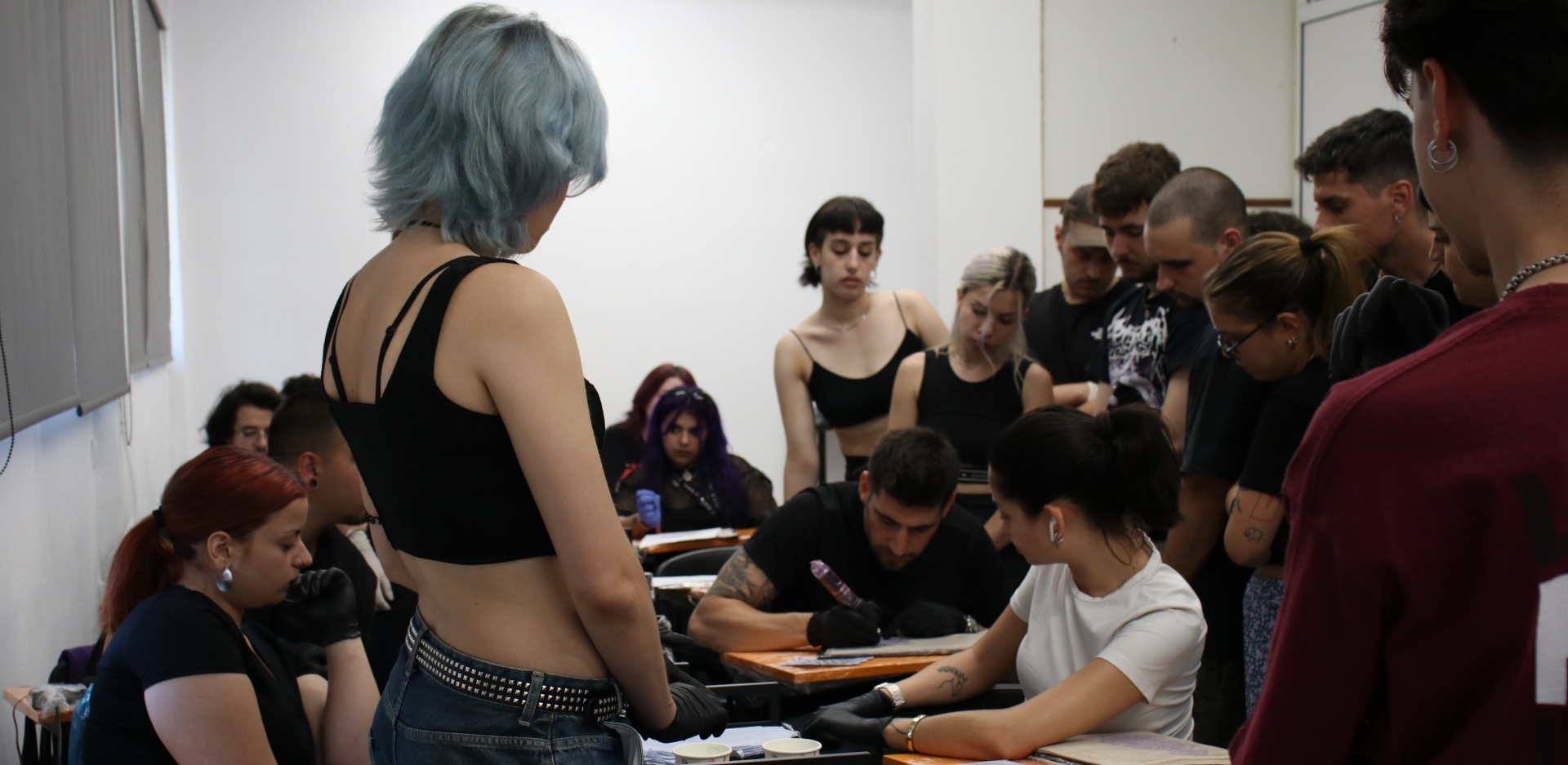 Polis Decay Art School: Ο Πάνος Γεωργούλιας μιλάει για τη σχολή εφαρμοσμένων τεχνών στην Αθήνα που συναντά τη street κουλτούρα