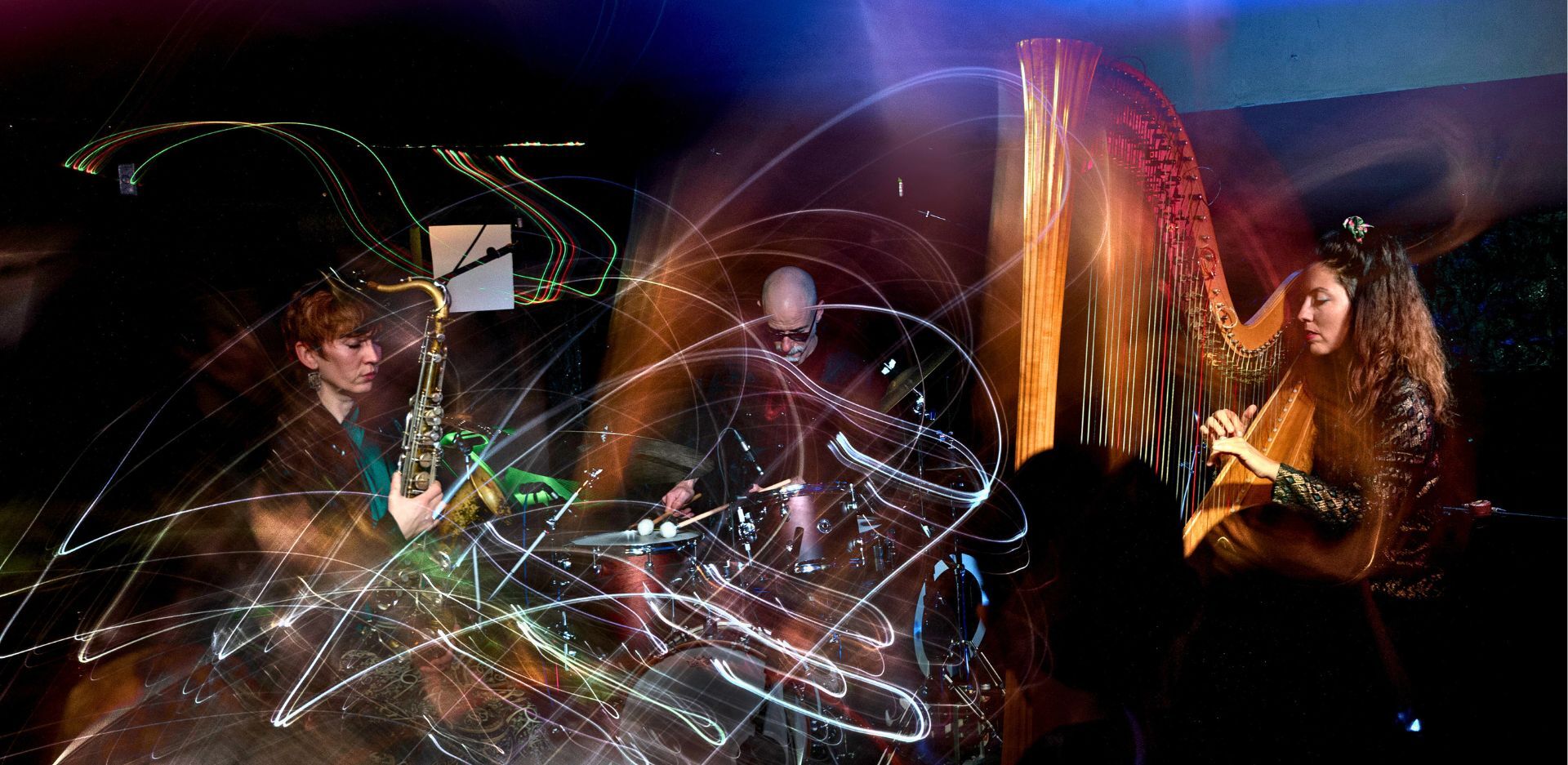 Harper Trio: Το «Dialogue of Thoughts» είναι ένα ημερολόγιο ενσυνειδητότητας