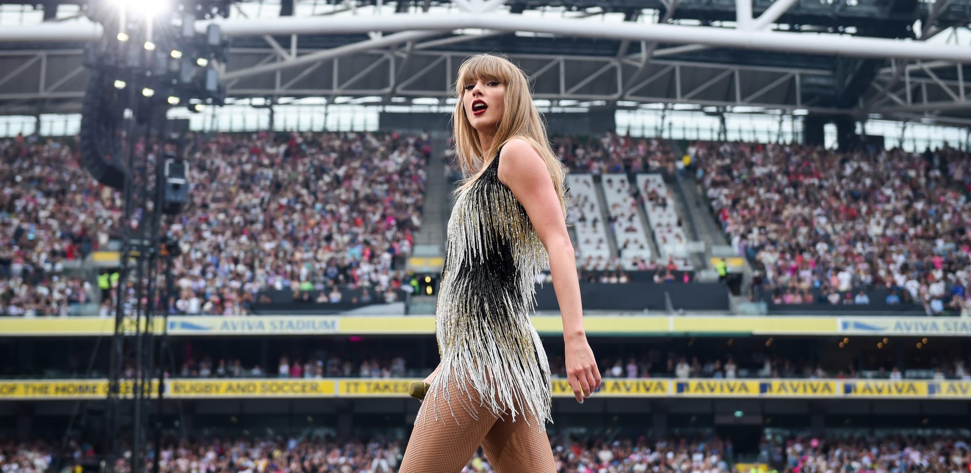 Τέιλορ Σουίφτ: Πού μοίρασε τα 197 εκ. δολάρια