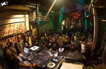 Θεσσαλονίκη, τώρα: Η καρδιά της πόλης χτυπά στο Casablanca social club και στο 5ο Kapani Project 