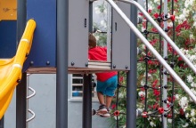 Ένας νέος «παραμυθένιος» χώρος παιχνιδιού στον Νέο Κόσμο με όργανα και για ΑμεΑ