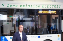 Παρουσιάστηκε το πρώτο ηλεκτρικό λεωφορείο - Πότε θα «βγουν» στους δρόμους 