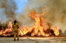 Πυροσβέστης στην Πορτογαλία