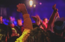 «Στοπ» Μπακογιάννη στη νυχτερινή μουσική: «Το Γκάζι δεν είναι Μύκονος»