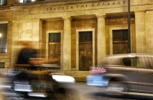 Το ΥΠΟΙΚ ζητά από τις τράπεζες να ανεβάσουν ταχύτητα στις ρυθμίσεις δανείων