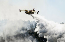 Δύο canadair έστειλε η Ελλάδα στη Γαλλία