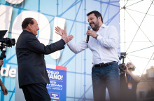 Ο Σίλβιο Μπερλουσκόνι και ο Ματέο Σαλβίνι