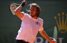 Ο Στέφανος Τσιτσιπάς ξαναχτυπά στο Twitter με ψάρια και εξωγήινους