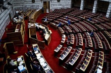 Δημοσκόπηση: Προβάδισμα 8 μονάδων για τη Νέα Δημοκρατία έναντι του ΣΥΡΙΖΑ.