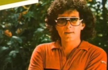 Πέθανε ο τραγουδιστής Περικλής Περάκης