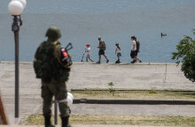 Ρώσος στρατιώτης σε σημείο ελέγχου στη Χερσώνα