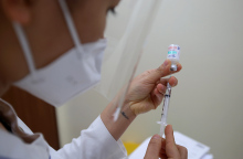 Κορωνοϊός: Ξεκινά η χορήγηση μονοκλωνικών αντισωμάτων προφυλακτικής ένδειξης