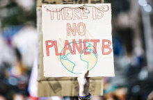 «Δεν υπάρχει Πλανήτης Β» γράφει το πλακάτ σε διαδήλωση για την κλιματική αλλαγή